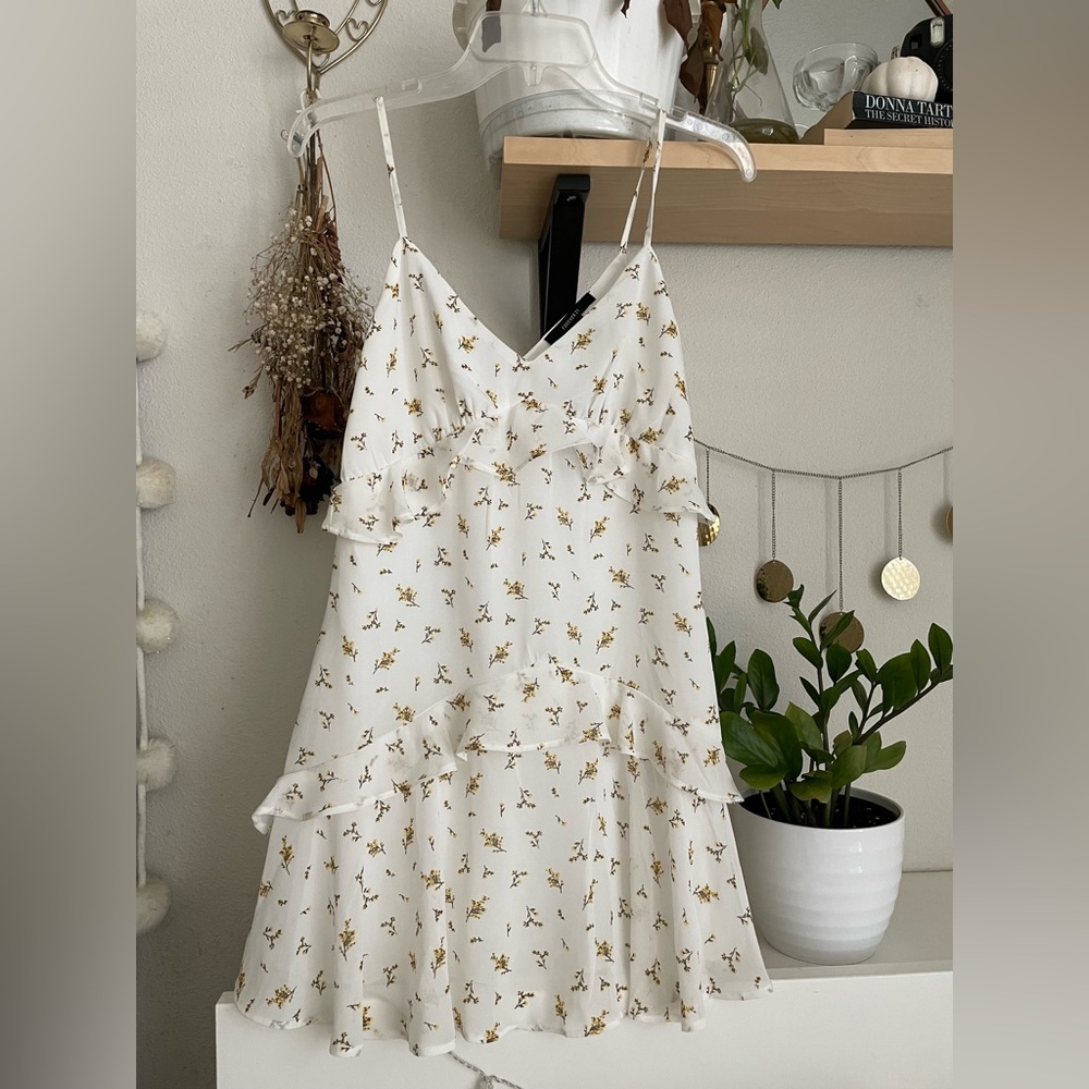 Forever 21 White ruffle dress with yellow flowers✨